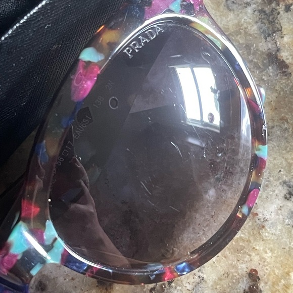 Gorgeous Prada sunglasses, used - Picture 7 of 12